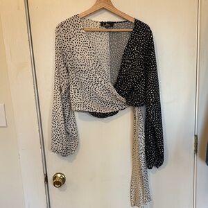 Lulu's Black and White Patterned Wrap Top Medium